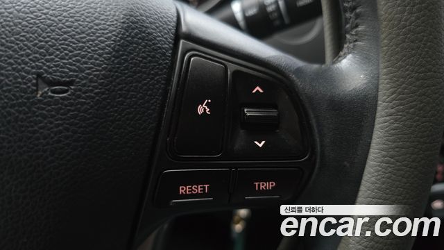 Kia Pride 1.4 MPI Sedan Deluxe 2014 — фото 18