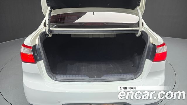 Kia Pride 1.4 MPI Sedan Deluxe 2014 — фото 29