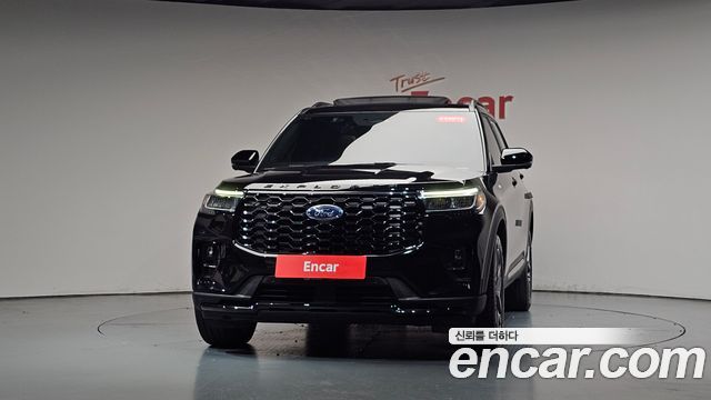 Ford Explorer (VI) 2.3 ST-Line 4WD 2025 — фото 3