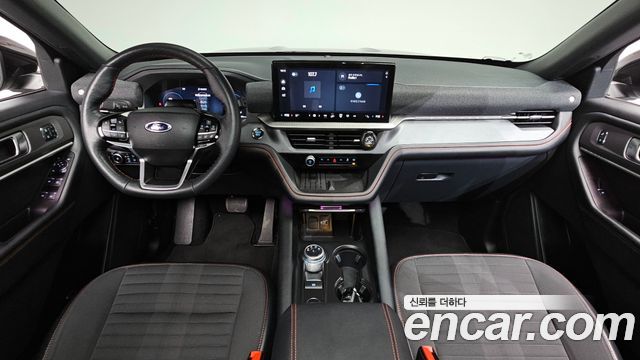 Ford Explorer (VI) 2.3 ST-Line 4WD 2025 — фото 7