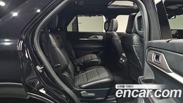 Ford Explorer (VI) 2.3 ST-Line 4WD 2025 — фото 12