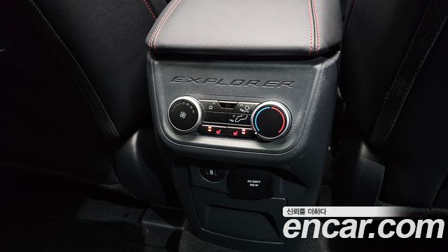 Ford Explorer (VI) 2.3 ST-Line 4WD 2025 — фото 19