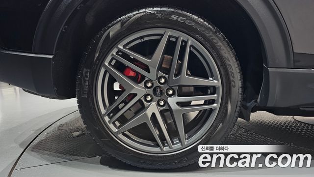 Ford Explorer (VI) 2.3 ST-Line 4WD 2025 — фото 21