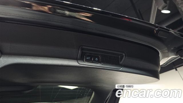 Ford Explorer (VI) 2.3 ST-Line 4WD 2025 — фото 27