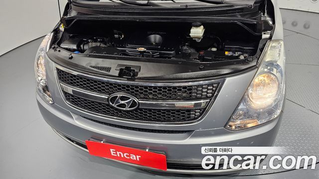 Hyundai Grand Starex 11-Seater Wagon HVX VIP PACK 2012 — фото 6