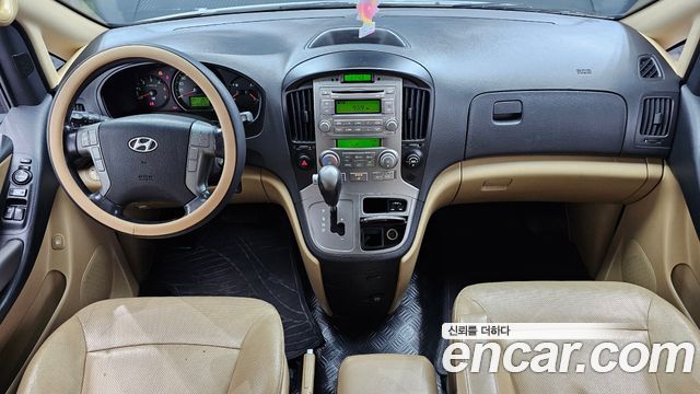 Hyundai Grand Starex 11-Seater Wagon HVX VIP PACK 2012 — фото 7