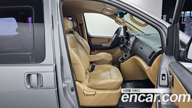 Hyundai Grand Starex 11-Seater Wagon HVX VIP PACK 2012 — фото 11