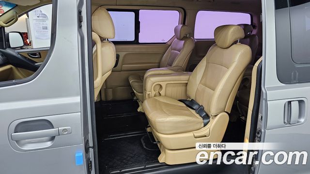 Hyundai Grand Starex 11-Seater Wagon HVX VIP PACK 2012 — фото 12