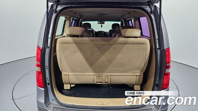 Hyundai Grand Starex 11-Seater Wagon HVX VIP PACK 2012 — фото 20