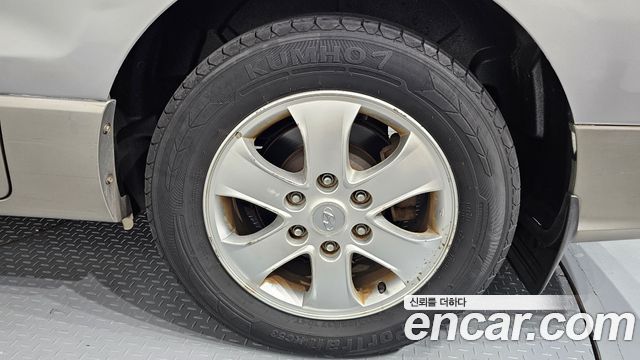 Hyundai Grand Starex 11-Seater Wagon HVX VIP PACK 2012 — фото 21