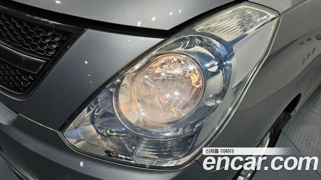 Hyundai Grand Starex 11-Seater Wagon HVX VIP PACK 2012 — фото 22
