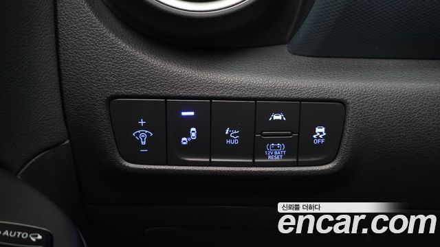 Hyundai Kona Hybrid Premium Special 2020 — фото 18
