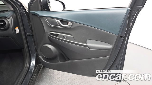 Hyundai Kona Hybrid Premium Special 2020 — фото 24