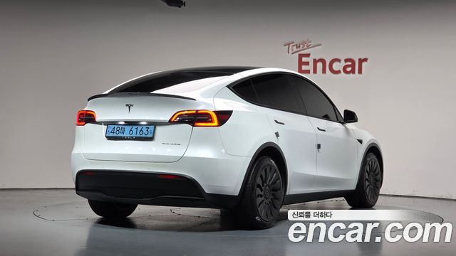 Tesla Model Y Long Range AWD 2022 — фото 2