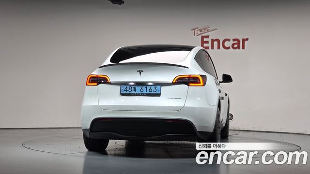 Tesla Model Y Long Range AWD 2022 — фото 4