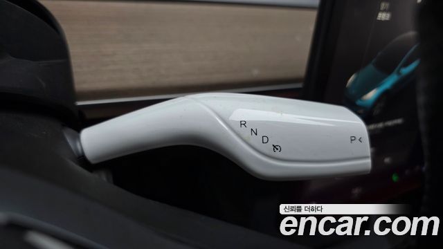 Tesla Model Y Long Range AWD 2022 — фото 9
