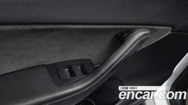 Tesla Model Y Long Range AWD 2022 — фото 30
