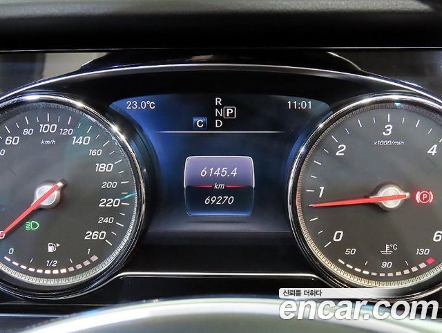Mercedes-Benz E-Class (W213) E220d Cabriolet 2018 — фото 16