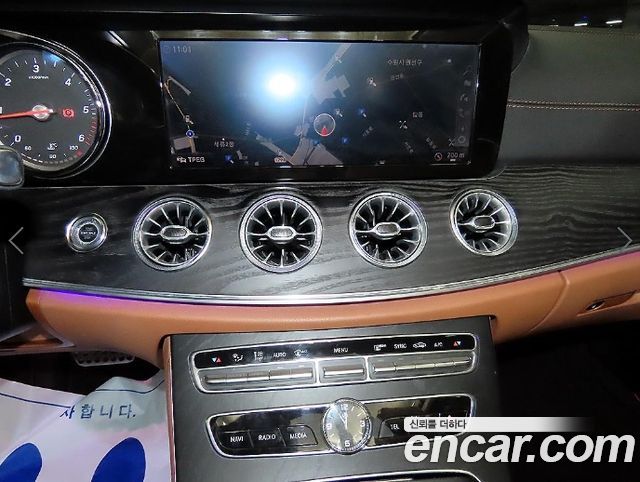 Mercedes-Benz E-Class (W213) E220d Cabriolet 2018 — фото 18
