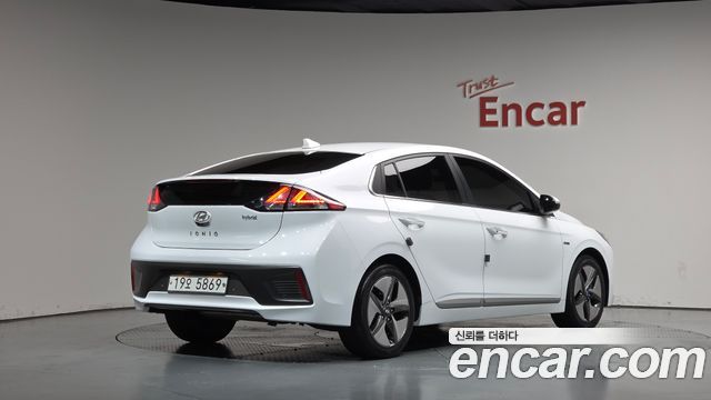 Hyundai Ioniq Hybrid 1.6 HEV Q 2020 — фото 2