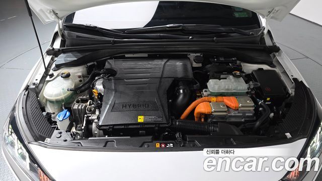 Hyundai Ioniq Hybrid 1.6 HEV Q 2020 — фото 6
