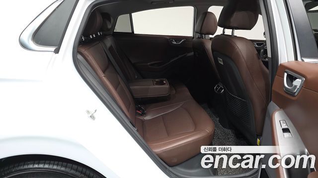 Hyundai Ioniq Hybrid 1.6 HEV Q 2020 — фото 11