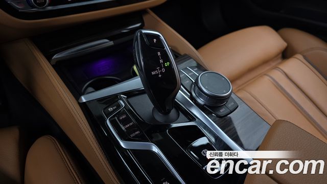 BMW 5 Series (G30) 520i M Sport 2021 — фото 9