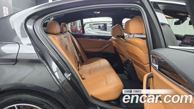 BMW 5 Series (G30) 520i M Sport 2021 — фото 11