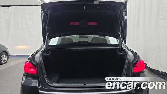 BMW 5 Series (G30) 520i M Sport 2021 — фото 17