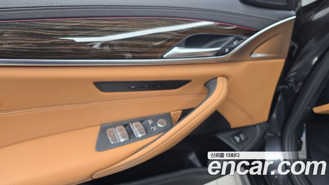 BMW 5 Series (G30) 520i M Sport 2021 — фото 28