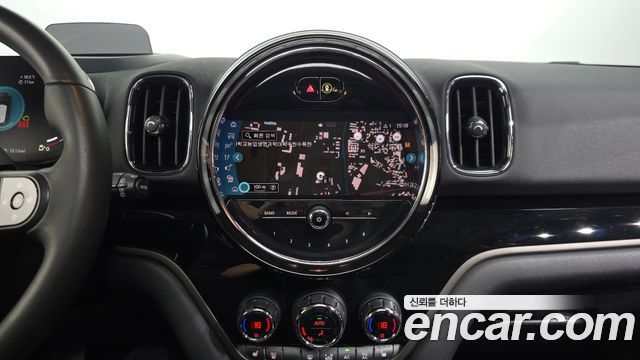 MINI Cooper D Countryman ALL4 Classic Plus 2nd 2022 — фото 14