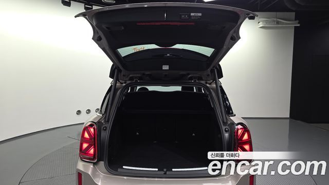 MINI Cooper D Countryman ALL4 Classic Plus 2nd 2022 — фото 20