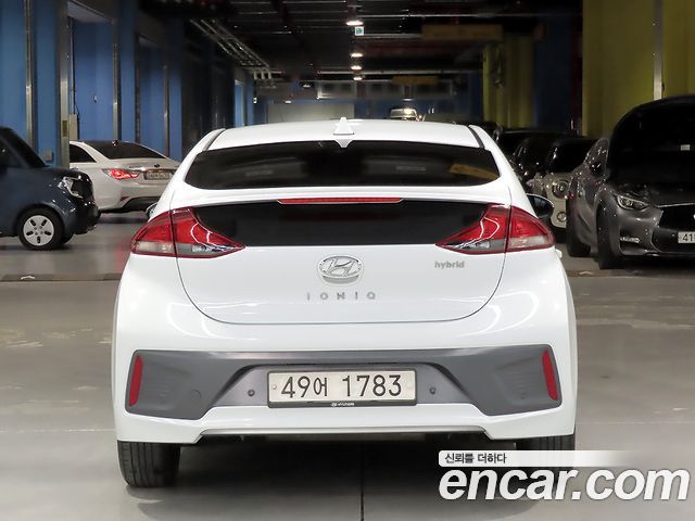 Hyundai Ioniq Hybrid 1.6 HEV I 2020 — фото 3
