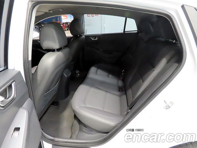 Hyundai Ioniq Hybrid 1.6 HEV I 2020 — фото 7