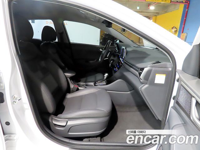 Hyundai Ioniq Hybrid 1.6 HEV I 2020 — фото 8