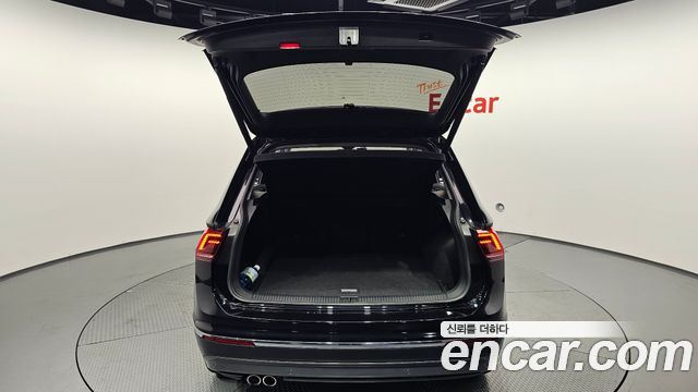 Volkswagen Tiguan (II) 2.0 TDI Prestige 2020 — фото 20