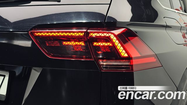 Volkswagen Tiguan (II) 2.0 TDI Prestige 2020 — фото 23