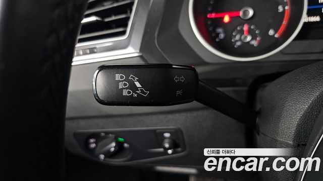 Volkswagen Tiguan (II) 2.0 TDI Prestige 2020 — фото 30