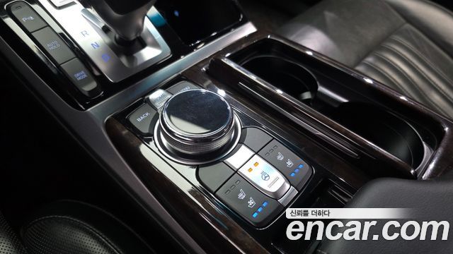 Genesis EQ900 3.3 T-GDI Luxury 2016 — фото 18