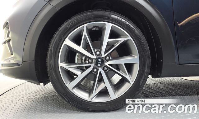 Kia Niro 1.6 HEV Noblesse Special 2020 — фото 5