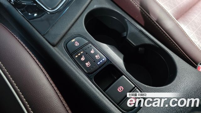 Kia Niro 1.6 HEV Noblesse Special 2020 — фото 17