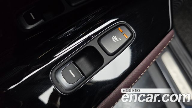 Kia Niro 1.6 HEV Noblesse Special 2020 — фото 28