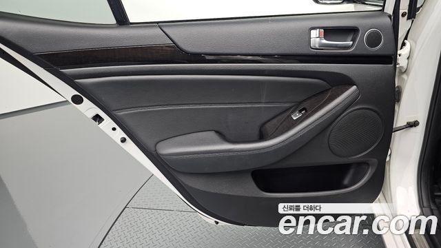 Kia K7 2.4 GDI Prestige 2013 — фото 25