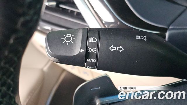 Genesis EQ900 5.0 GDI AWD Prestige 2016 — фото 20