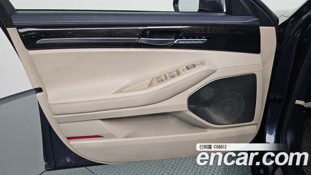 Genesis EQ900 5.0 GDI AWD Prestige 2016 — фото 24
