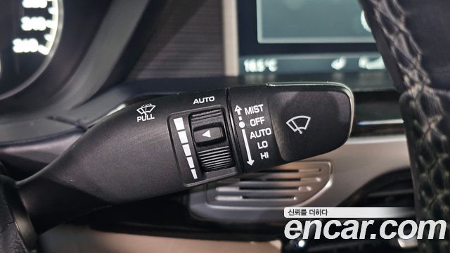 Genesis EQ900 5.0 GDI AWD Prestige 2016 — фото 27