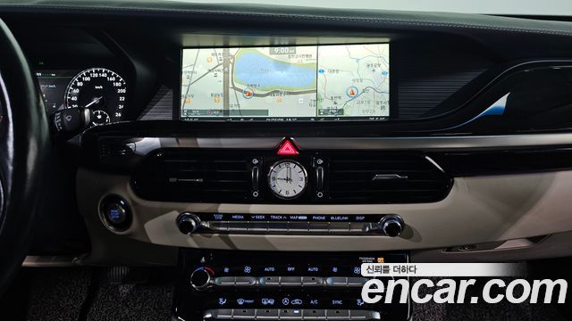 Genesis EQ900 5.0 GDI AWD Prestige 2016 — фото 28