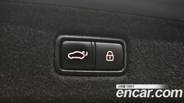 Genesis EQ900 5.0 GDI AWD Prestige 2016 — фото 36