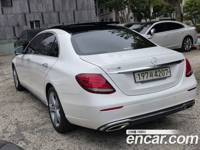 Mercedes-Benz E-Class (W213) E300 Avantgarde 2017 — фото 4