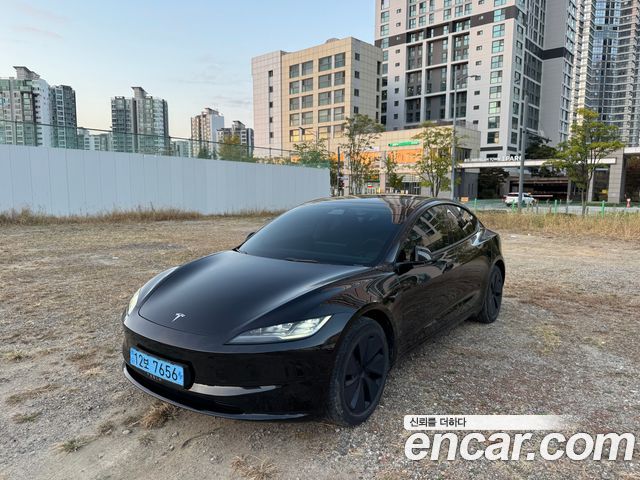 Tesla Model 3 RWD